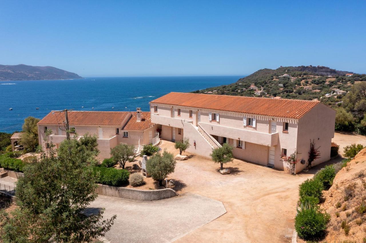 Residence Roc E Mare Tiuccia Buitenkant foto