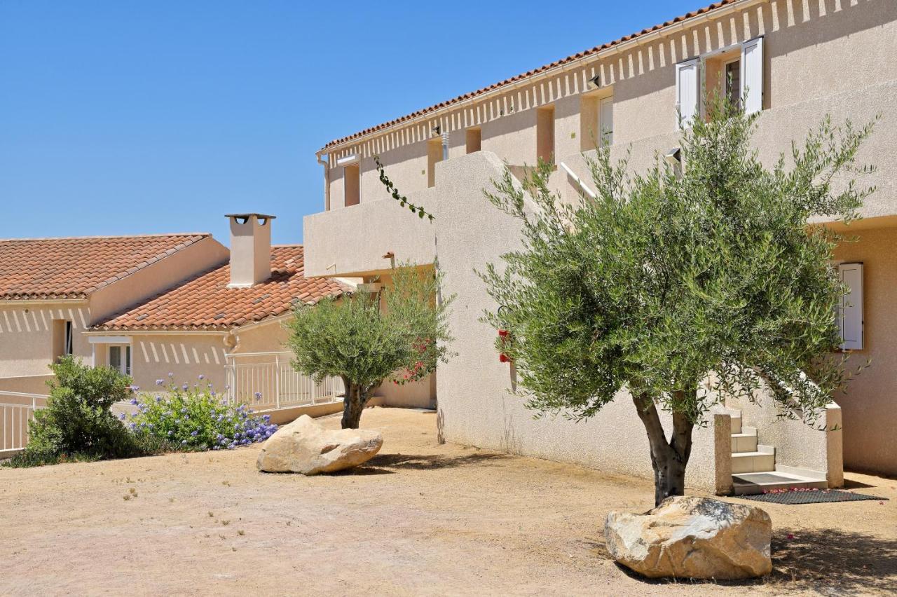 Residence Roc E Mare Tiuccia Buitenkant foto
